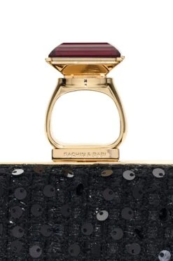 ON THE ROCKS CLUTCH - BLACK -SACHIN & BABI Shop SHOT 01 071 DETAIL