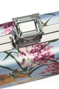 ON THE ROCKS CLUTCH - GLACIAL BLUE BLOSSOMS -SACHIN & BABI Shop SHOT 01 125 127 2c07b727 5272 49c0 a56e 3147ac4b96e7