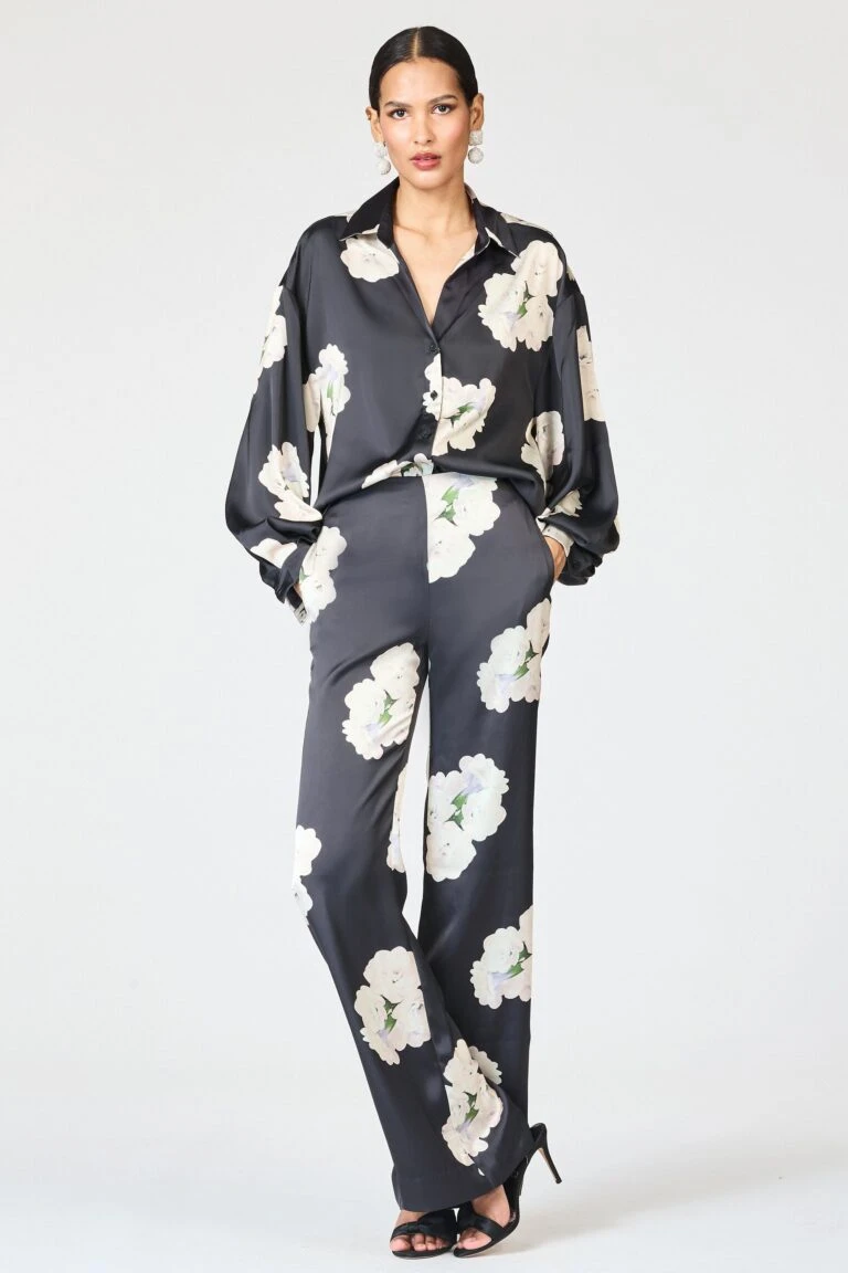 SACHIN & BABI Shop 17 SACHIN & BABI Shop -SACHIN & BABI Shop SHOT 116 025 120cdc6f 7d70 4807 9469 789e86d8136b 768x1152 1