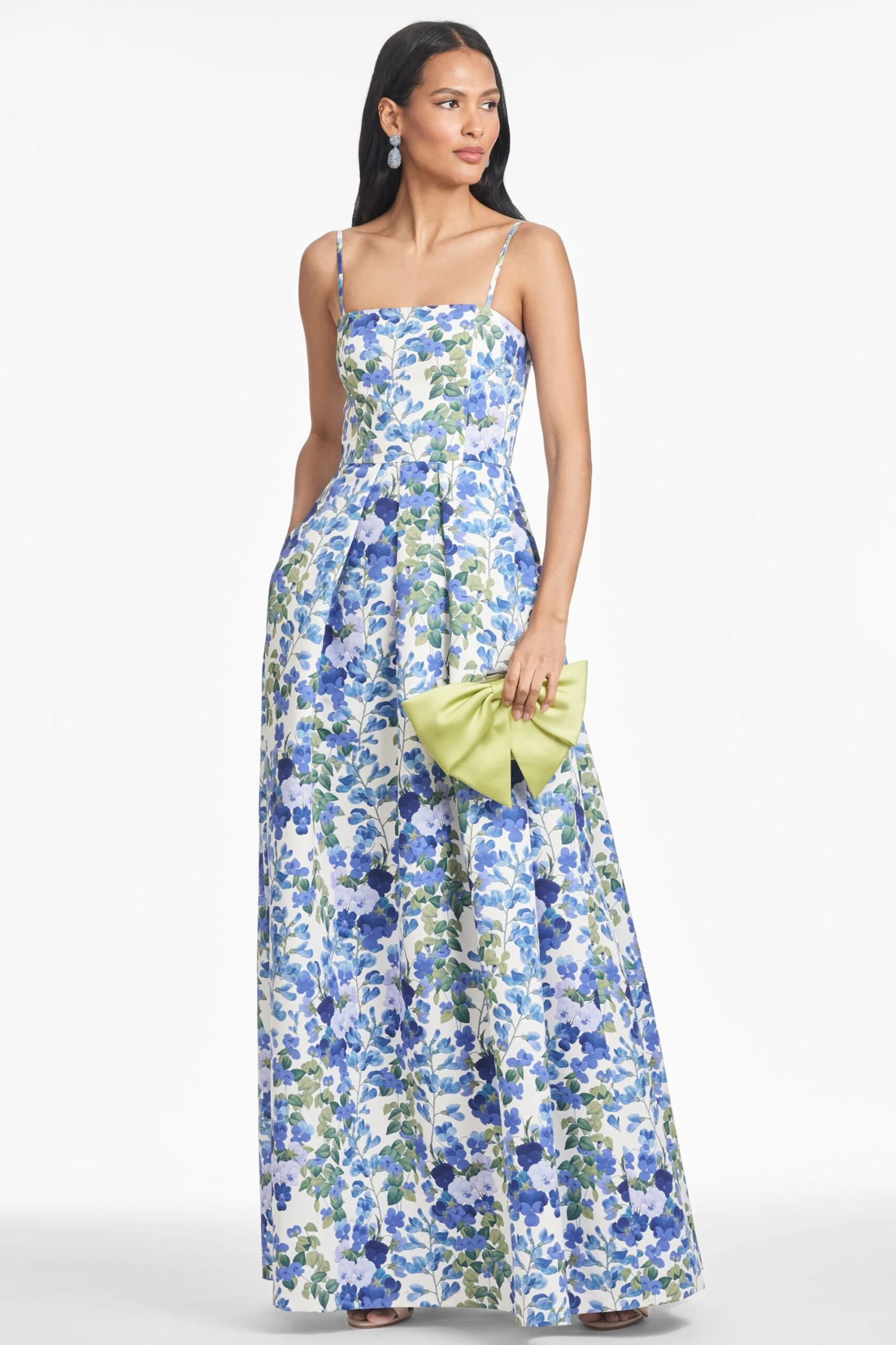 BEAU GOWN - PANSY PRELUDE 3 BEAU GOWN - PANSY PRELUDE