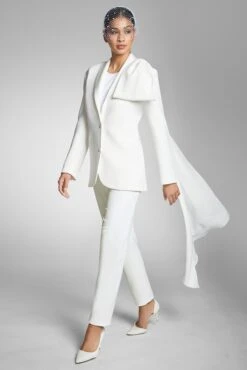 Viveca Blazer - Ivory -SACHIN & BABI Shop VivecaBlazer Ivory Front8 b73b47f5 0818 459d 96d7 078acfedd92d